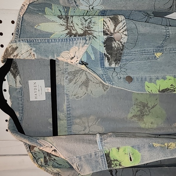 Hayden by Anthropologie Size Large Jean Jacket Floral Print Light Wash - Picture 9 of 9